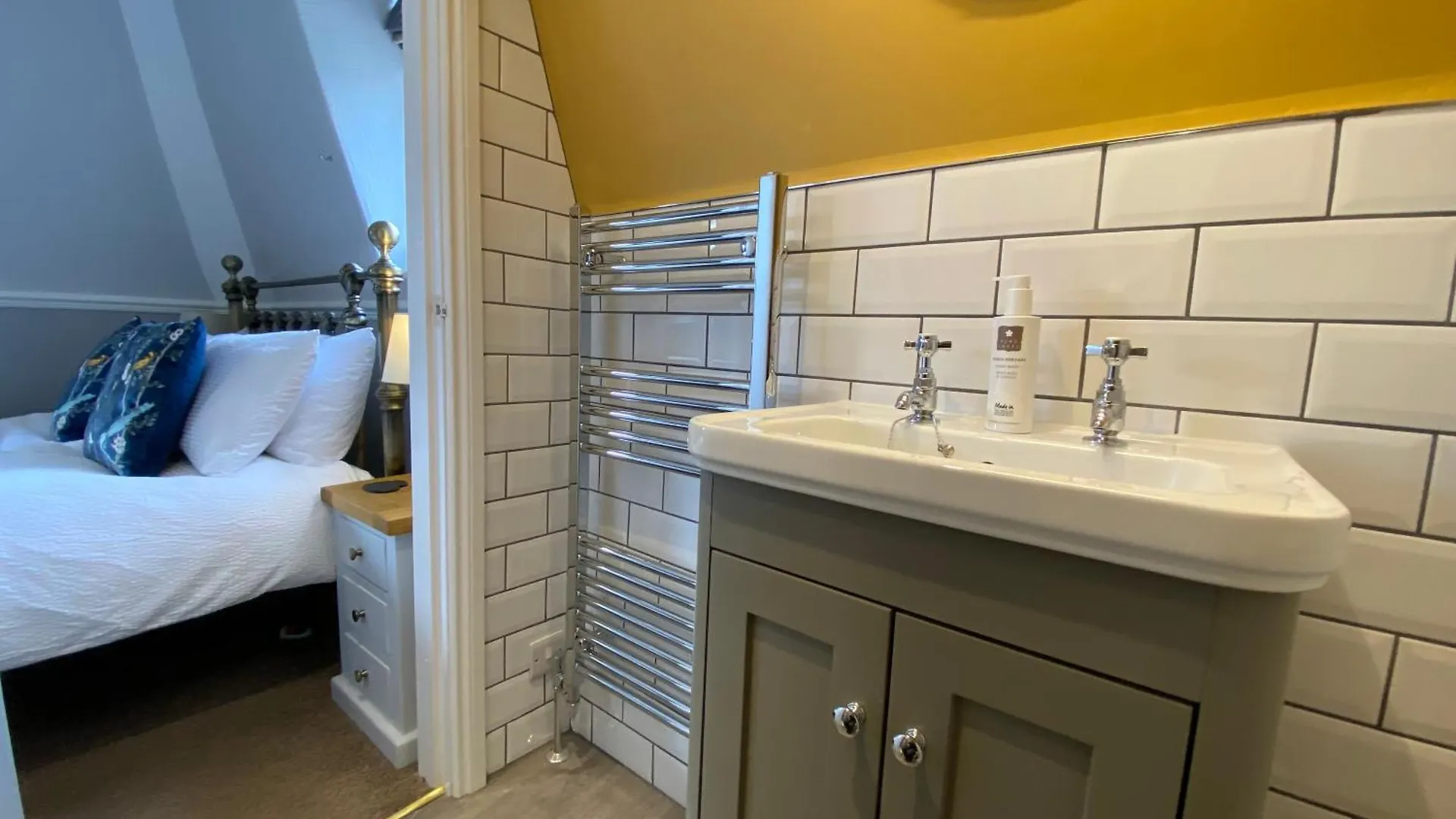 Goodwin House Bed & Breakfast 4*