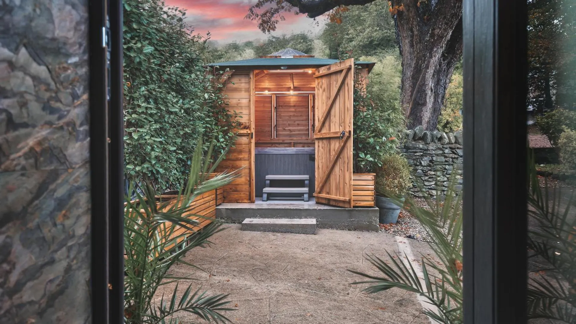 Coronation Cottages, Modernised 200-year-old District Getaway For Two Casa vacanze