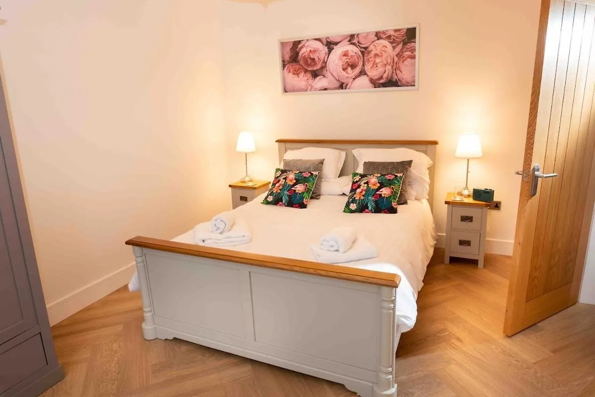 Luxury Pet Friendly 3 Bedroom With Copper Bath *