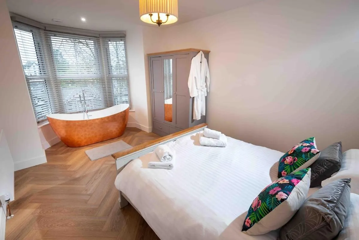 Luxury Pet Friendly 3 Bedroom With Copper Bath *