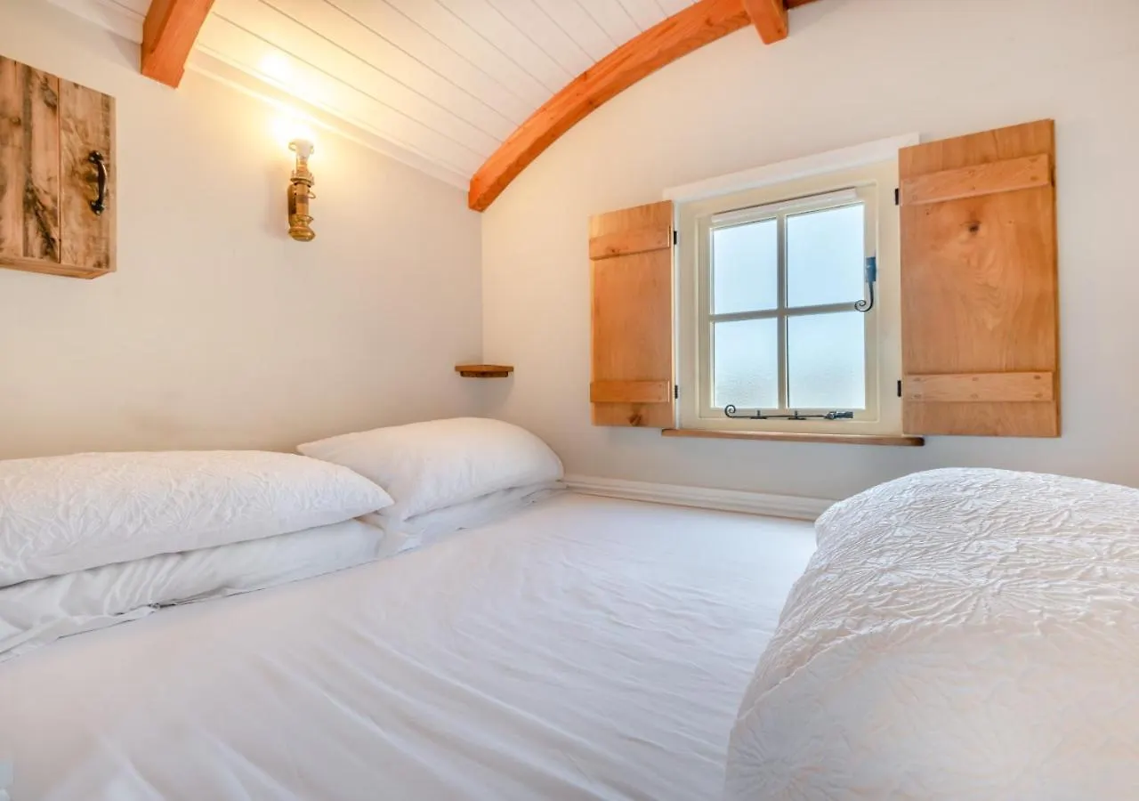 Maes Shepherds Hut Holiday home Uldale