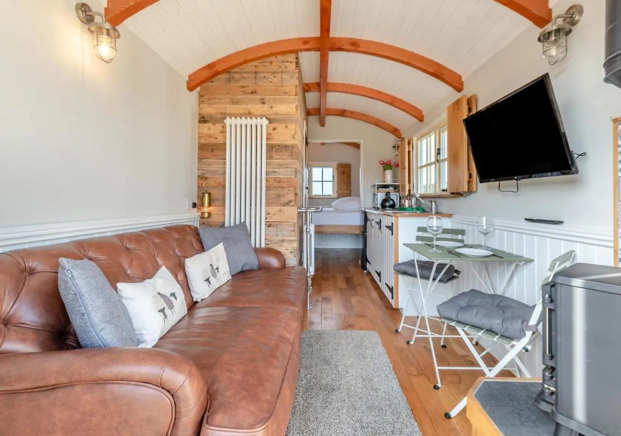 Maes Shepherds Hut Uldale