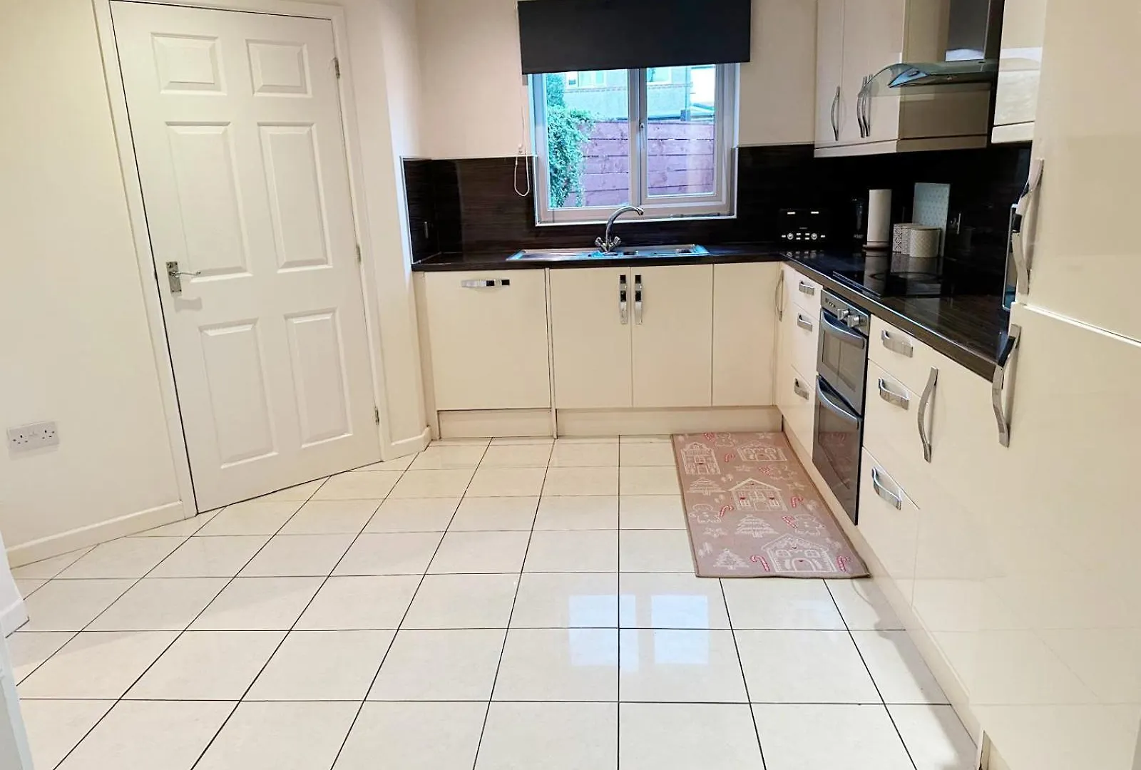Spacious Luxurious Serviced 6 Holiday home Barrow-in-Furness