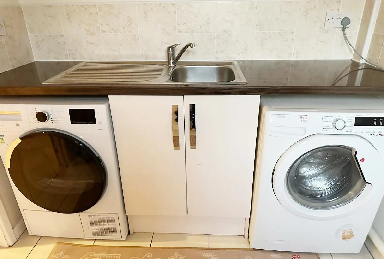 Spacious Luxurious Serviced 6 Holiday home