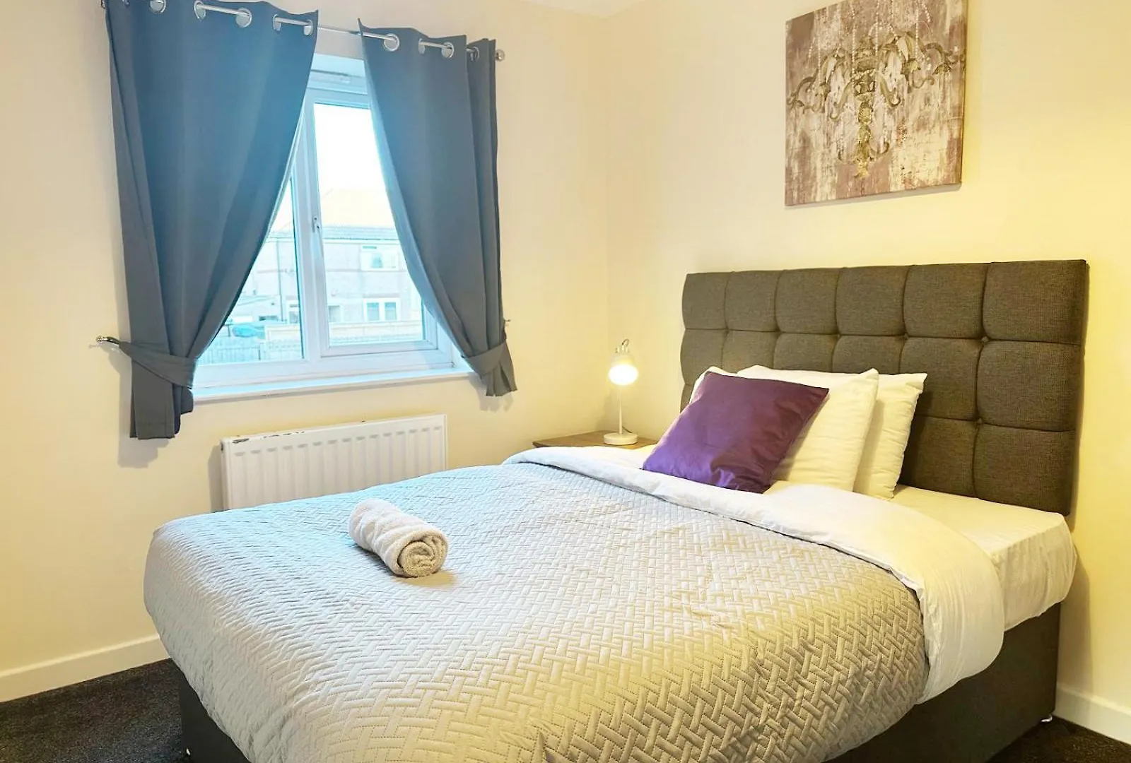 Spacious Luxurious Serviced 6 Barrow-in-Furness