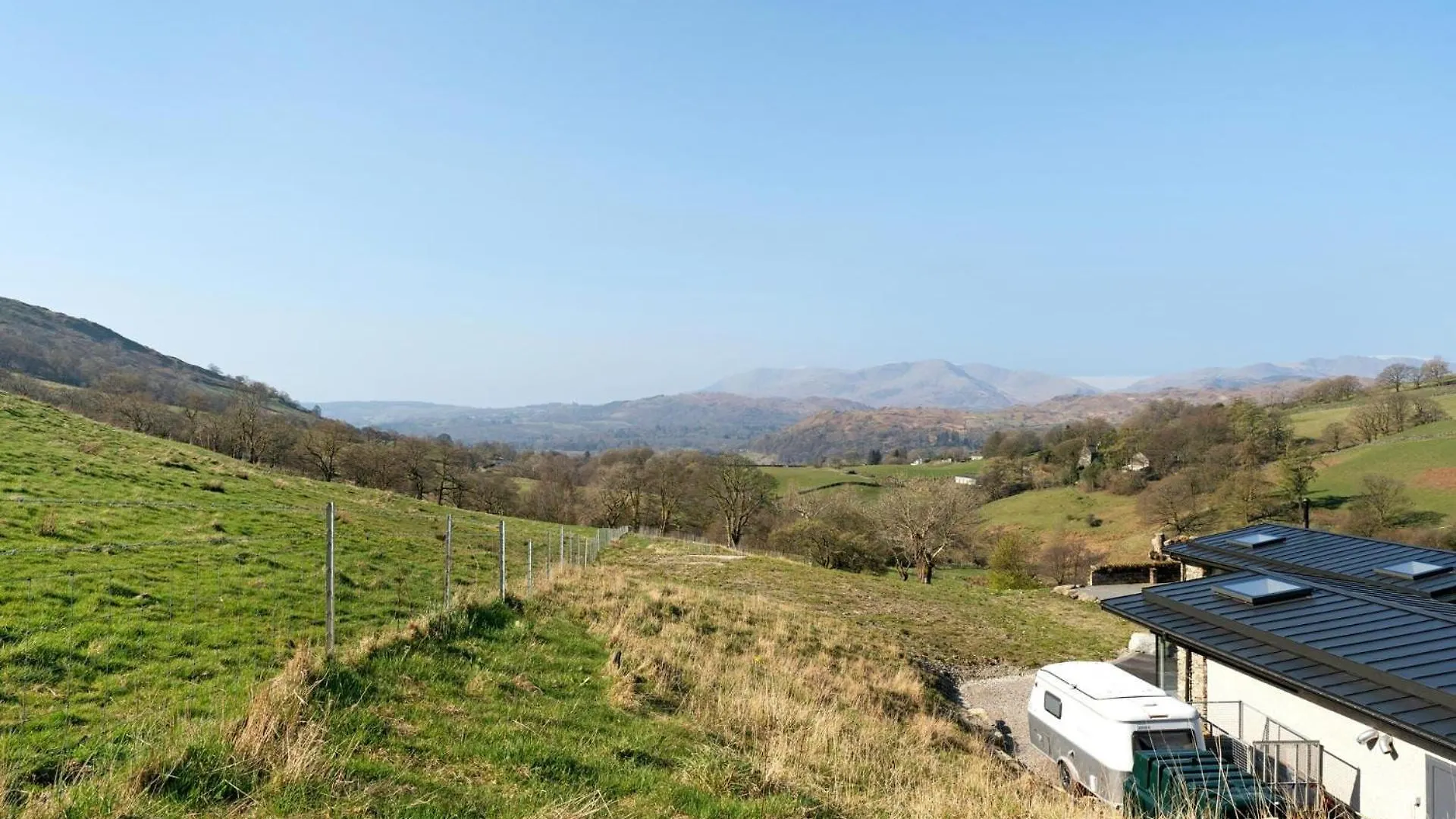 Corner Grove * Ambleside