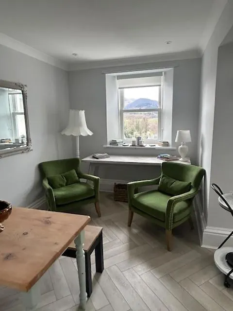 Stunning 2 Bedroom In