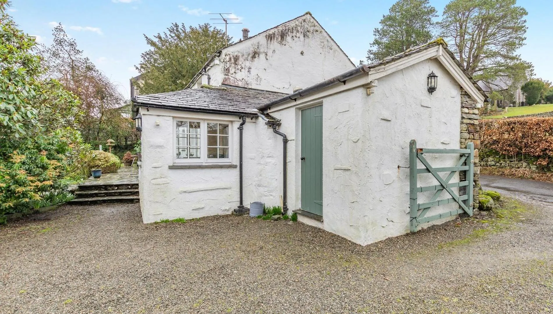 4 Bed In Near And Far Sawrey Llh02