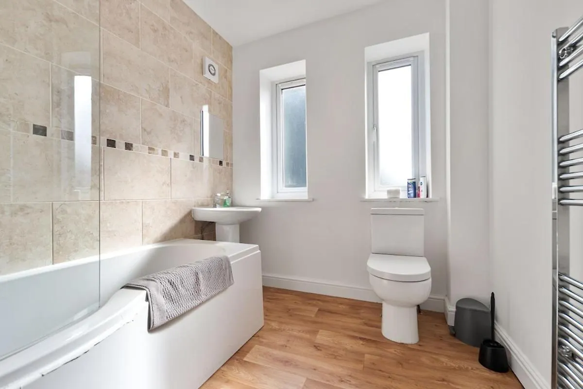 Apartment From - For Contractors Bradford (West Yorkshire)