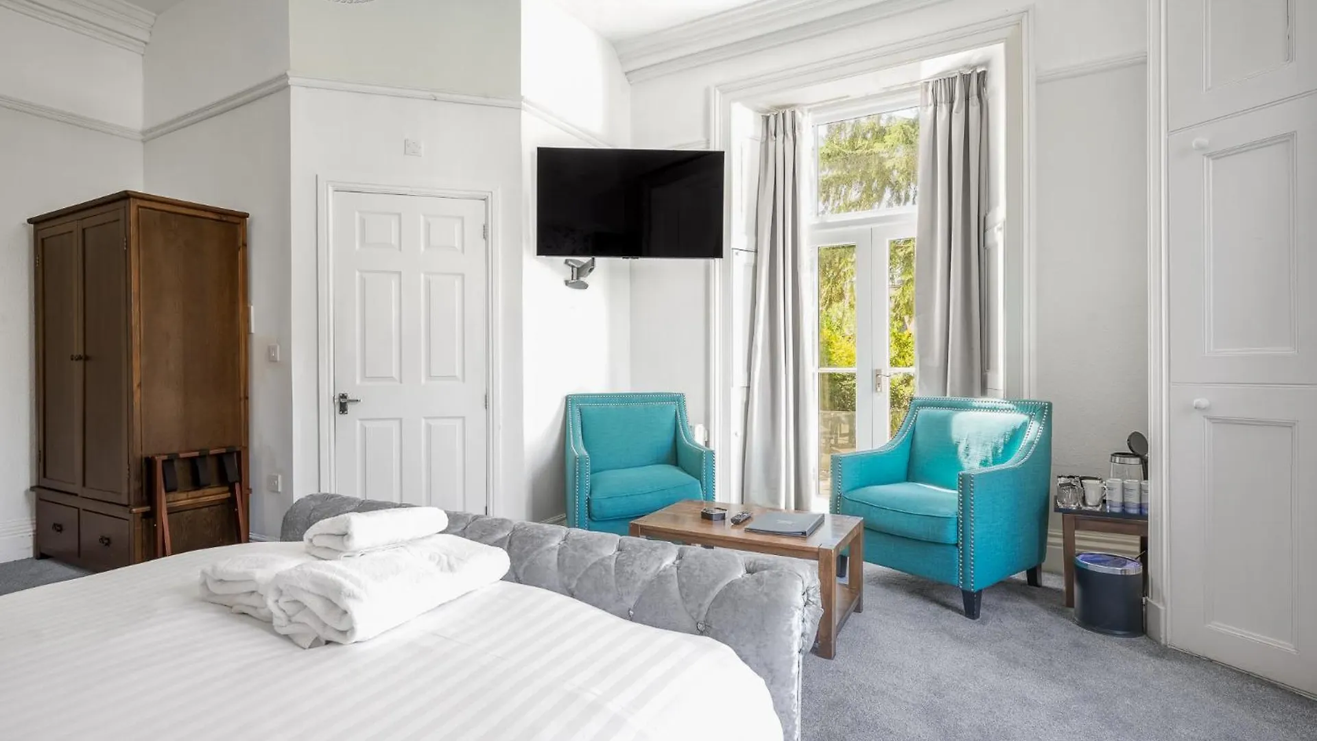 Latimer House 4*