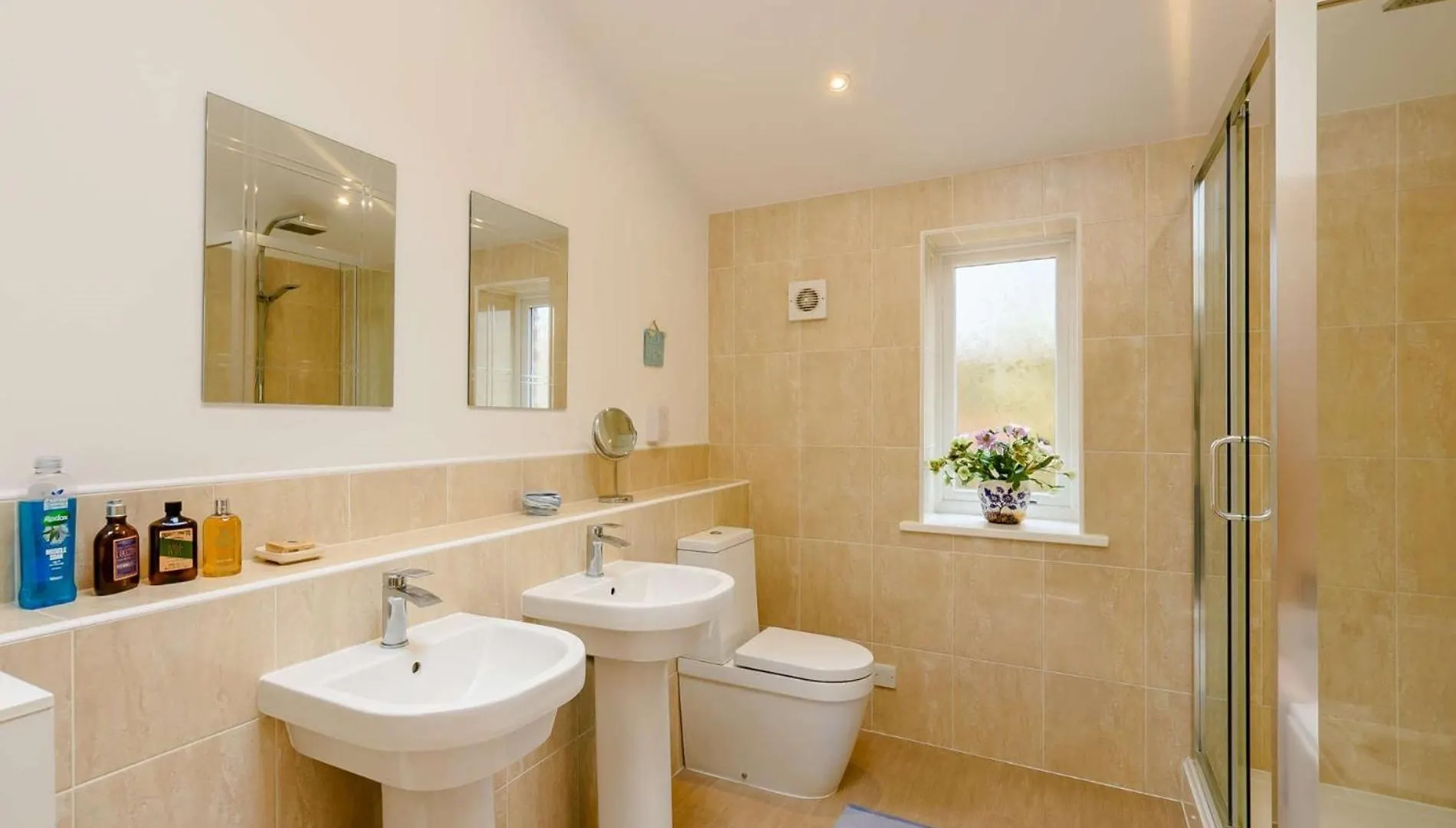 1 Bed In Gamblesby 91164