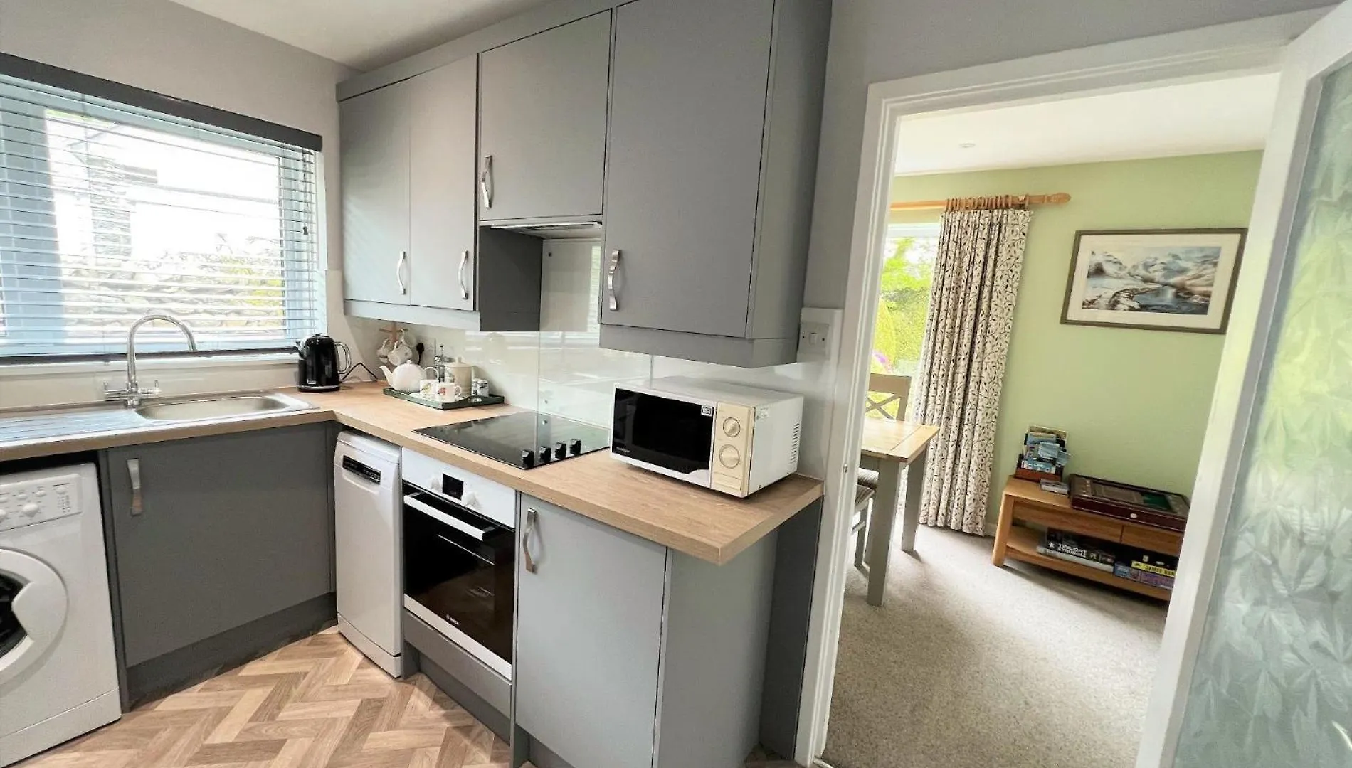 2 Bed In 86885