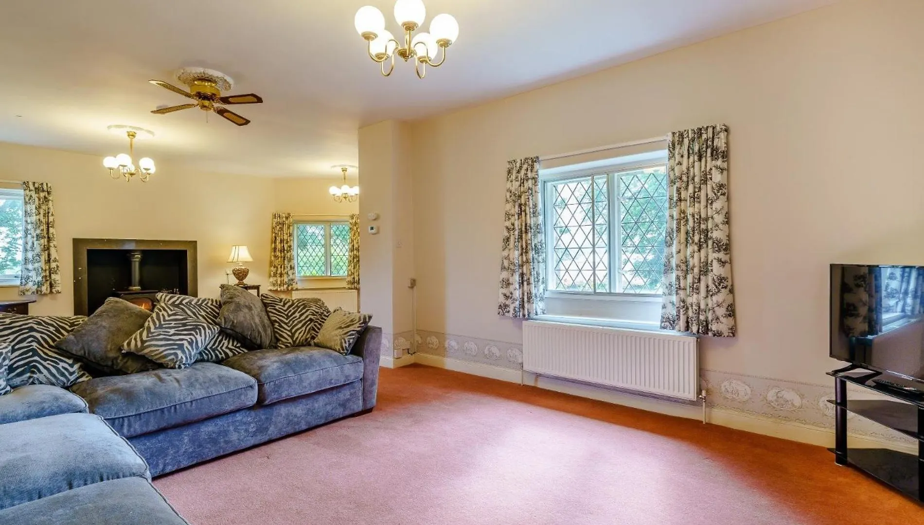 2 Bed In 78605 *