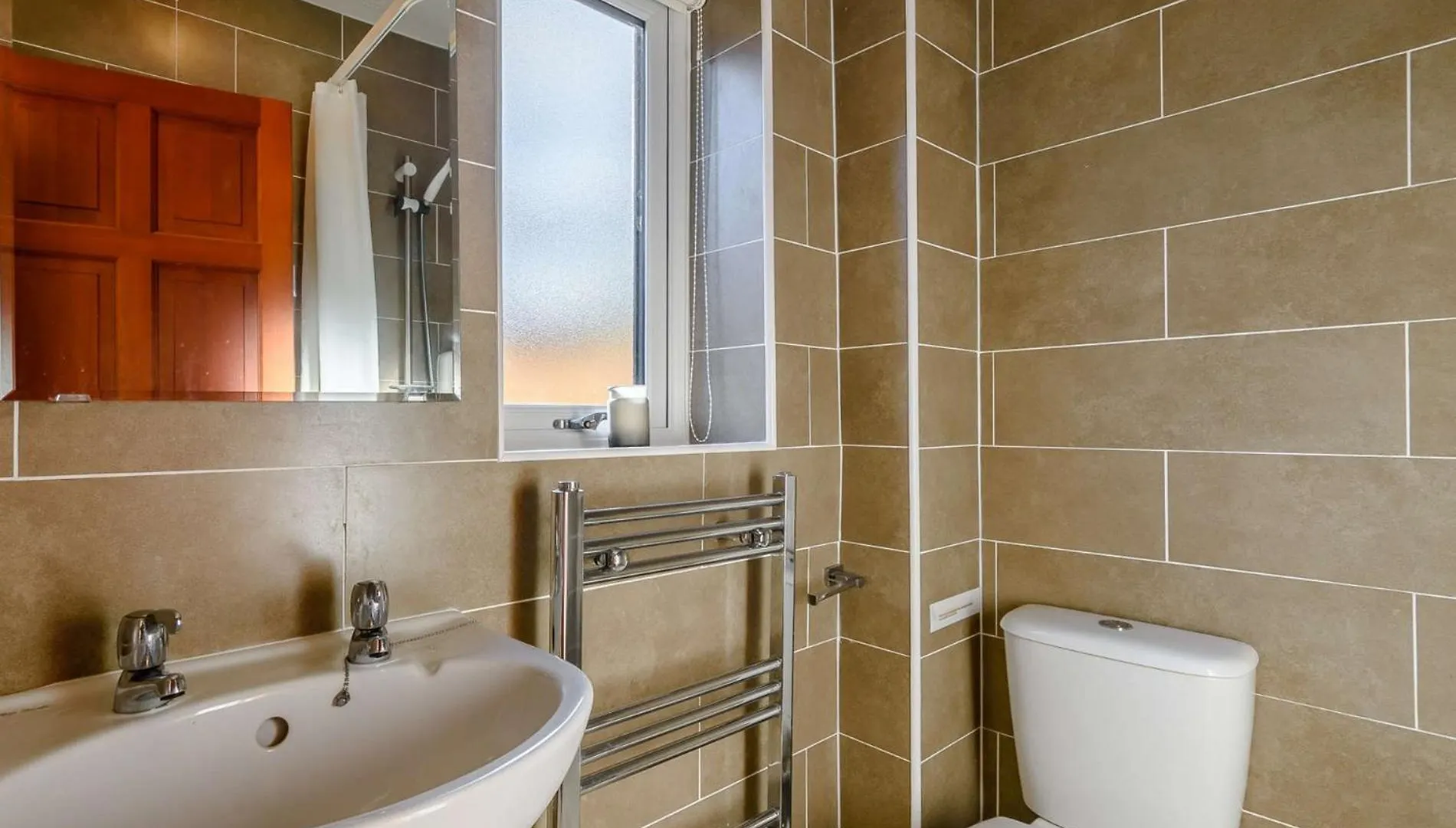 2 Bed In 89794