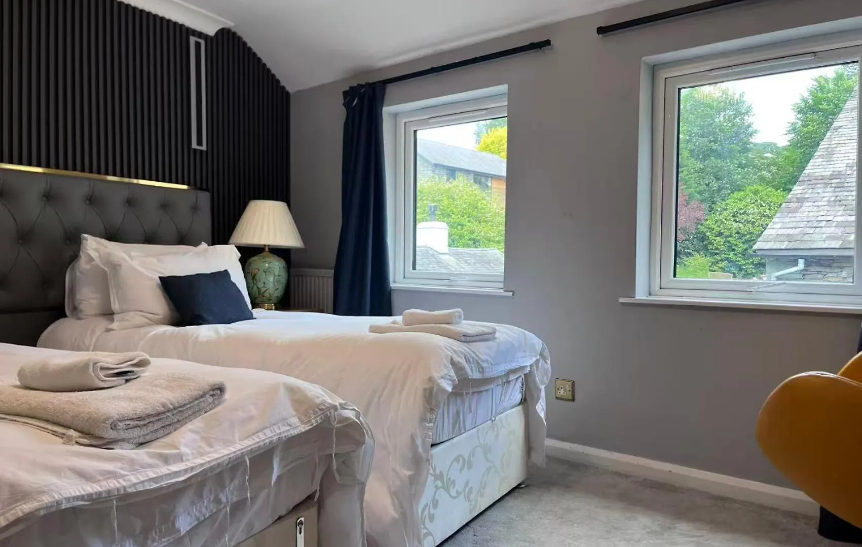 Hotel & - Stylish With Breathtaking Views - Longer, Save Ambleside