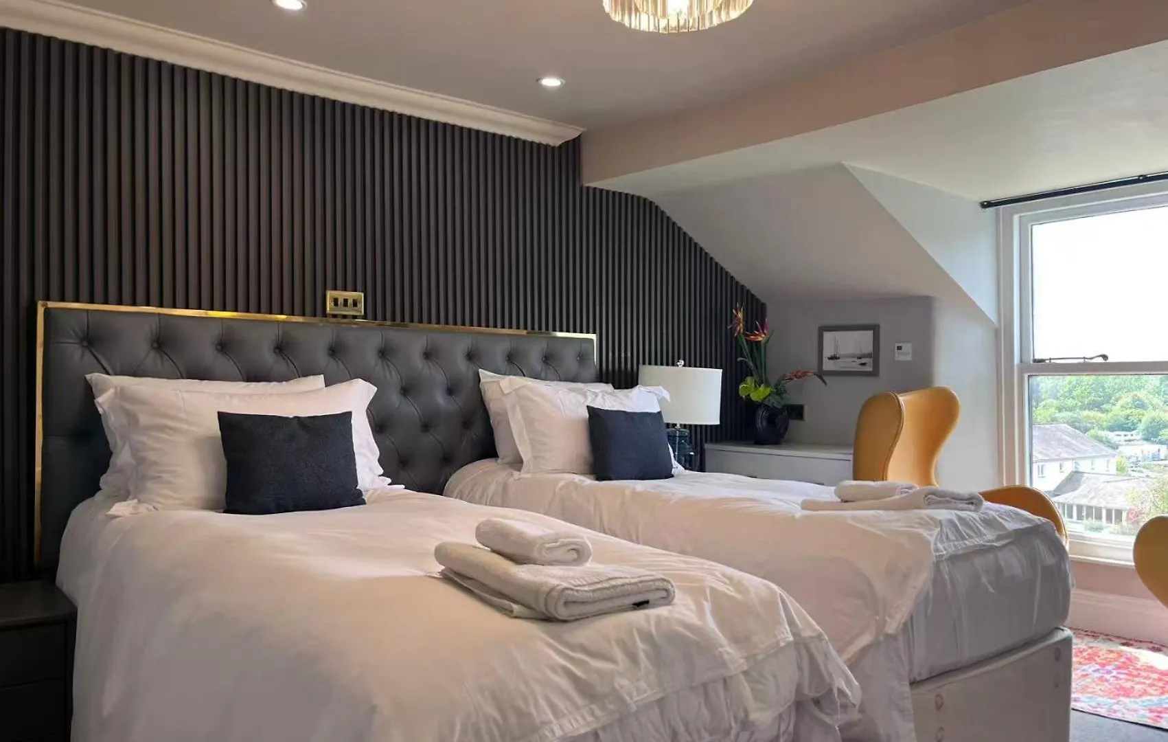 Hotel & - Stylish With Breathtaking Views - Longer, Save Ambleside