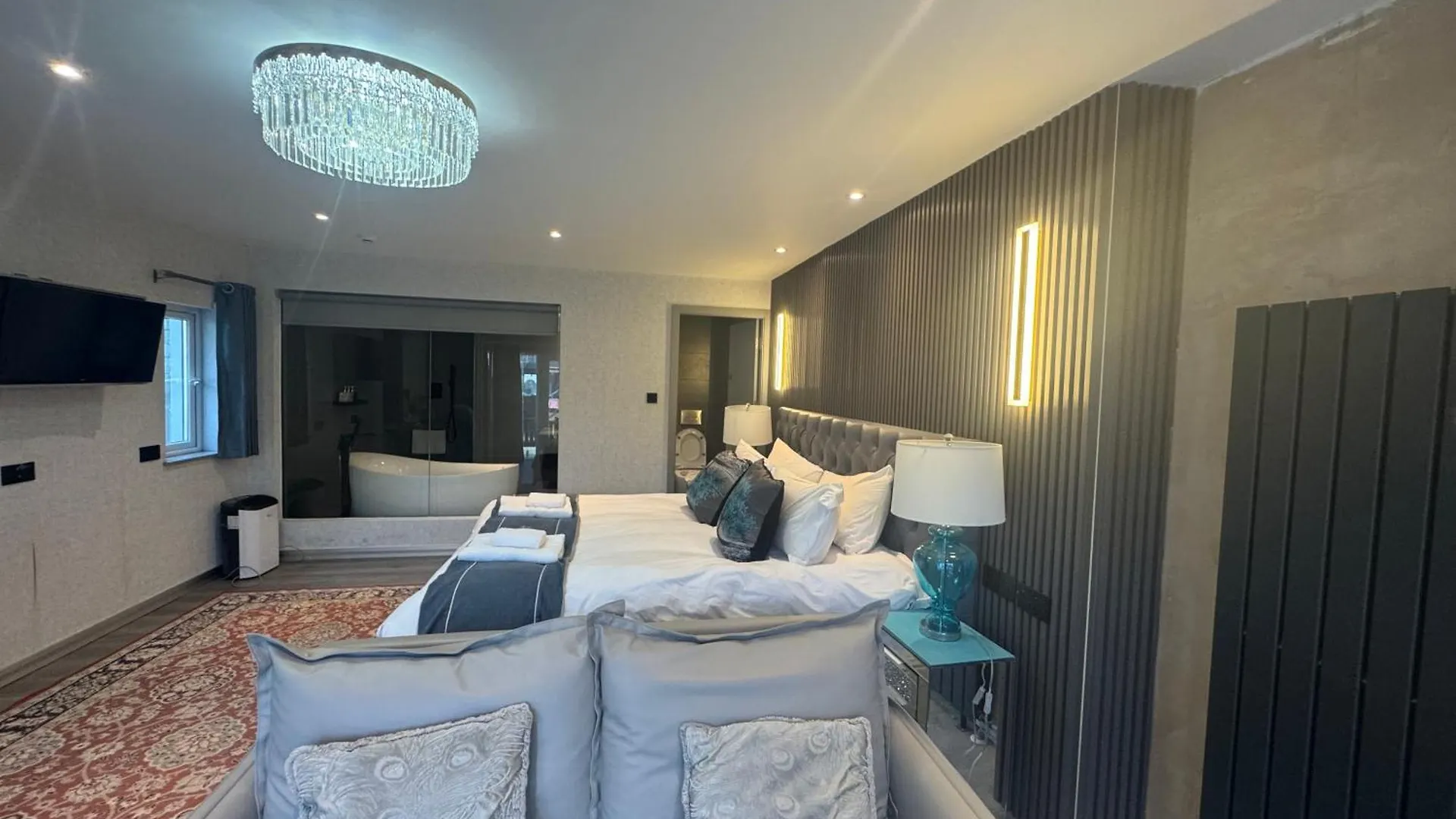 Hotel & - Stylish With Breathtaking Views - Longer, Save Ambleside