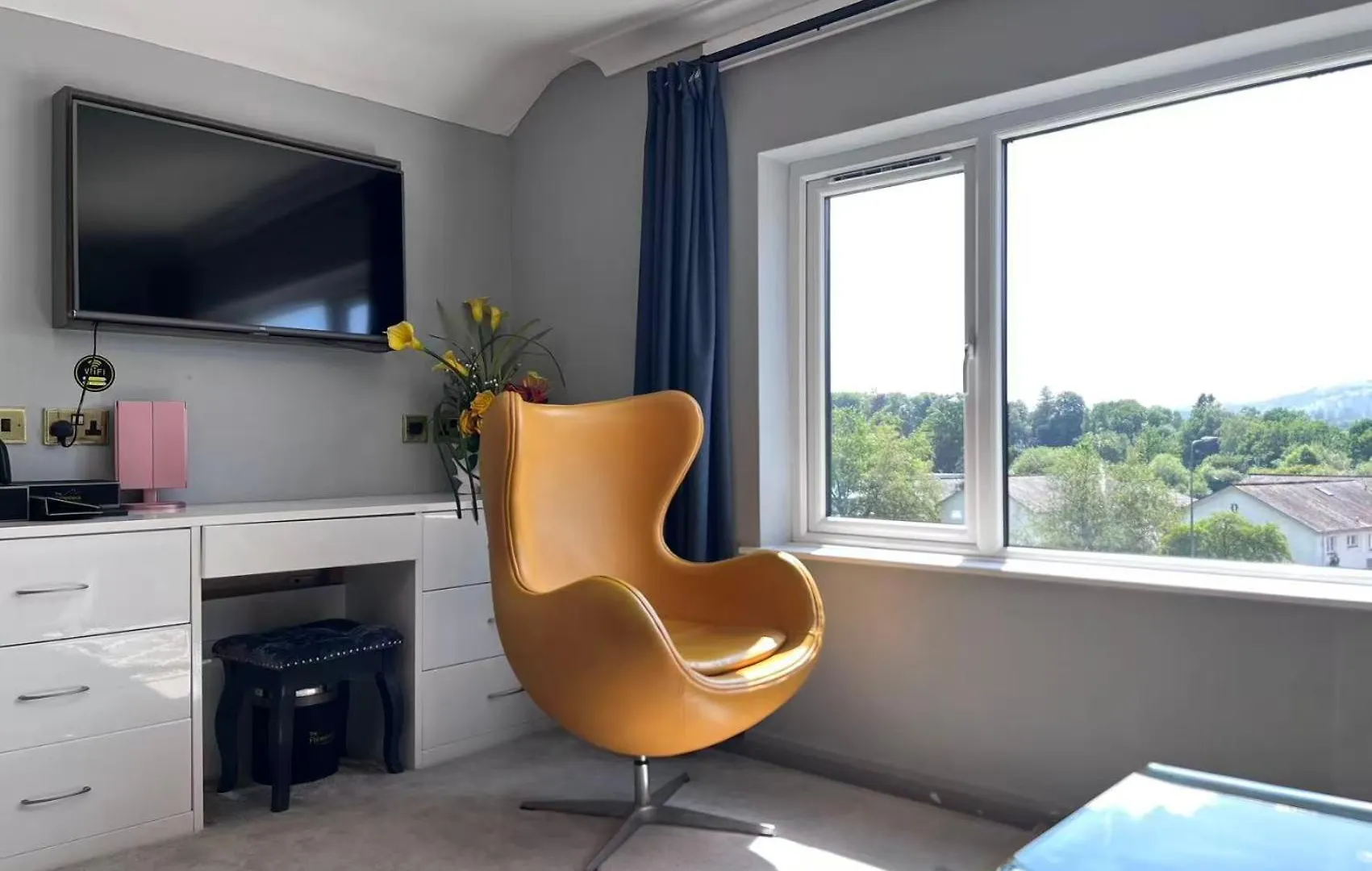 Hotel & - Stylish With Breathtaking Views - Longer, Save