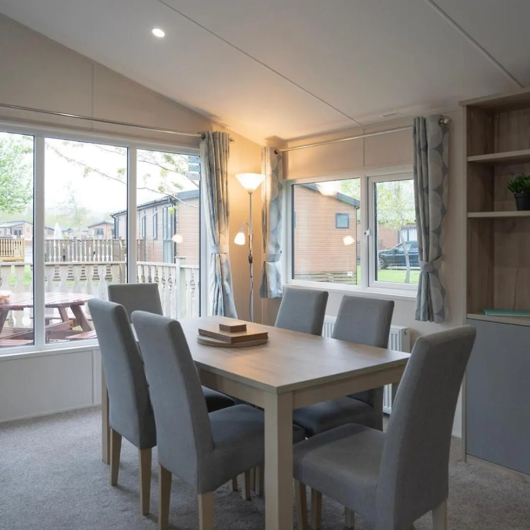 Bittern Lodge: 3bd Retreat In South Lakeland Park Hébergement de vacances Borwick