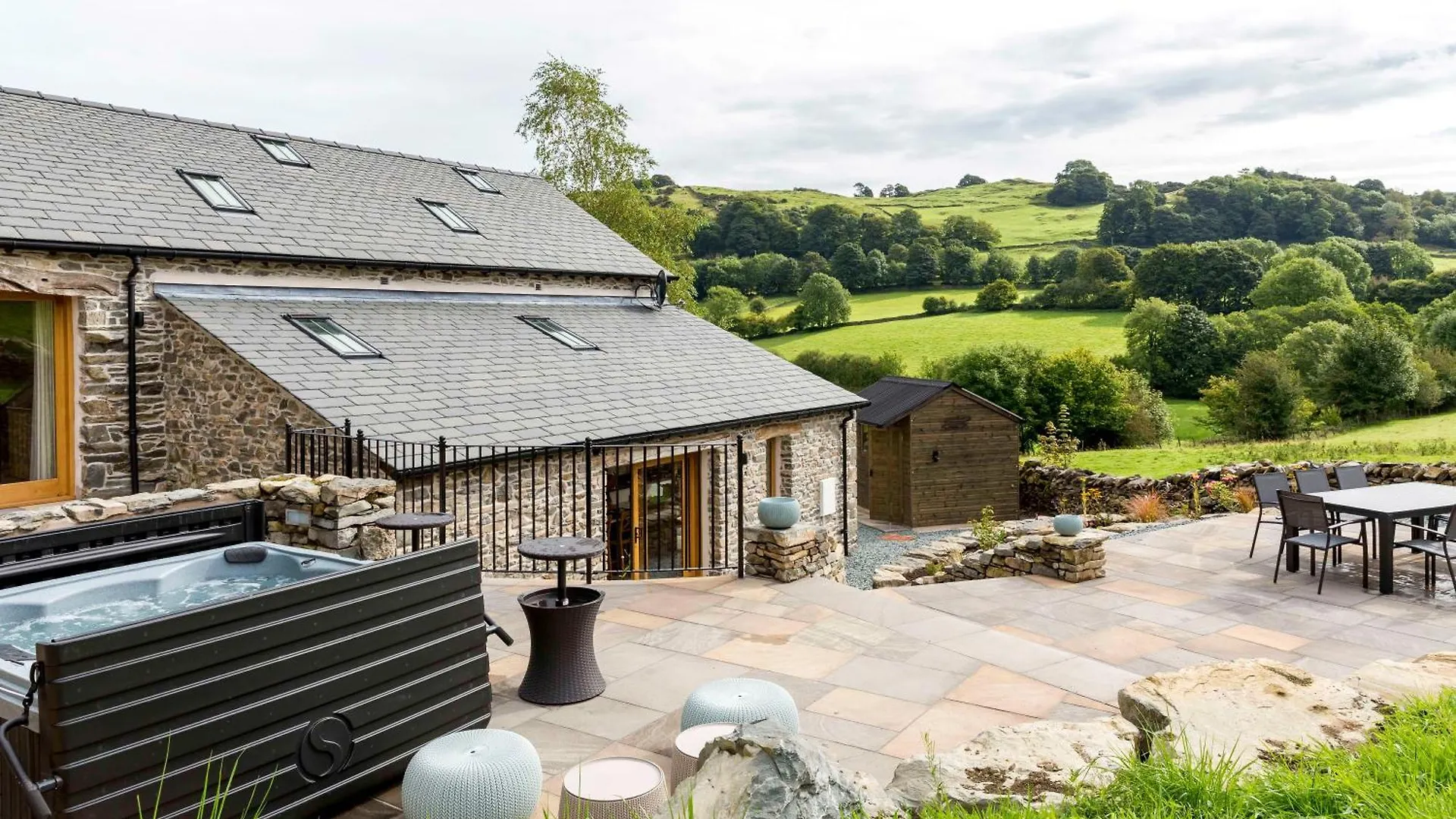 Thornyfield Barn *