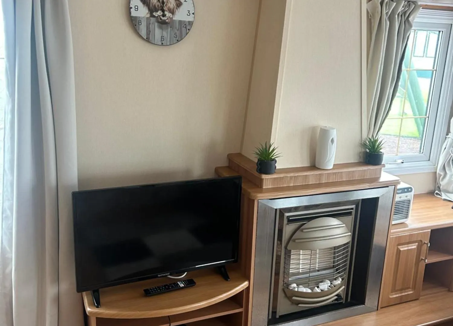 West Lakes Affordable Caravan *