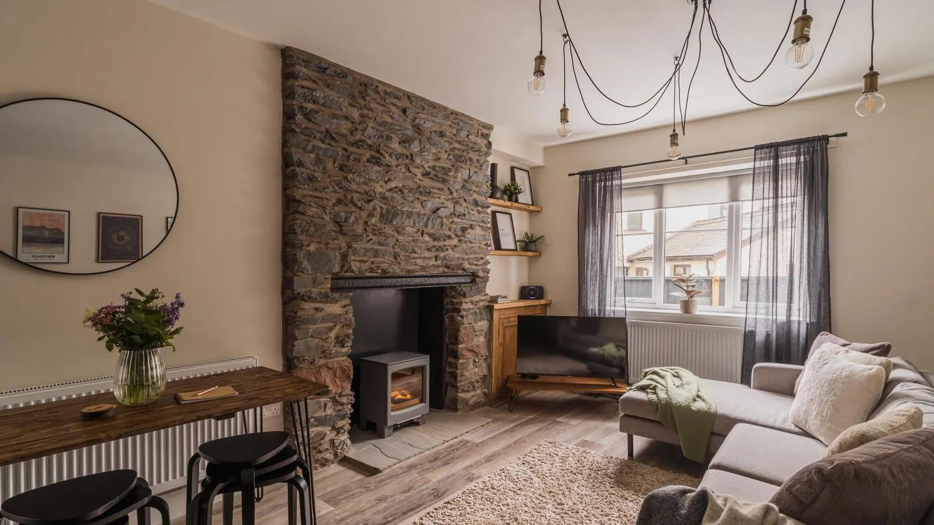 Semesterbostad Ferry View Cottage, 3 Bed En-suite, Hot Tub *