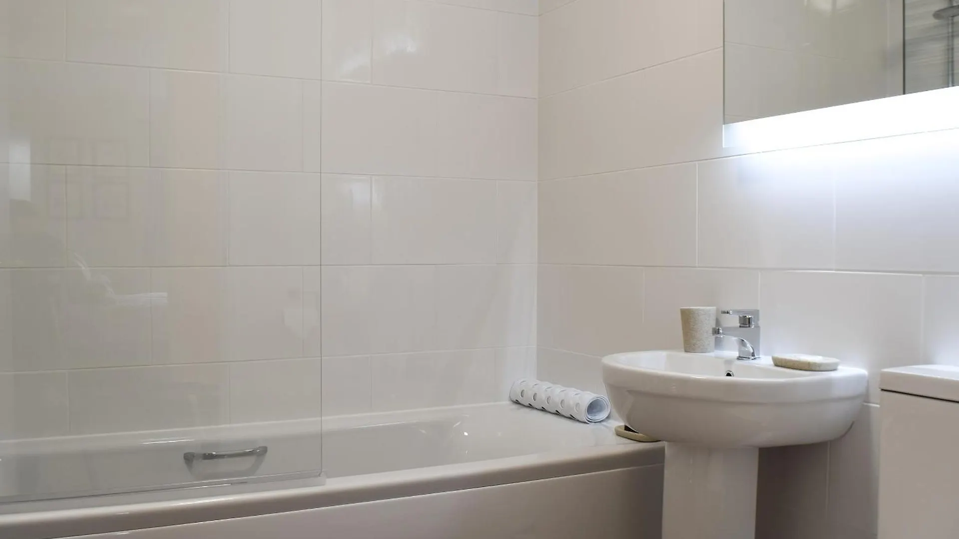 15 Elm Court Κέσγουικ