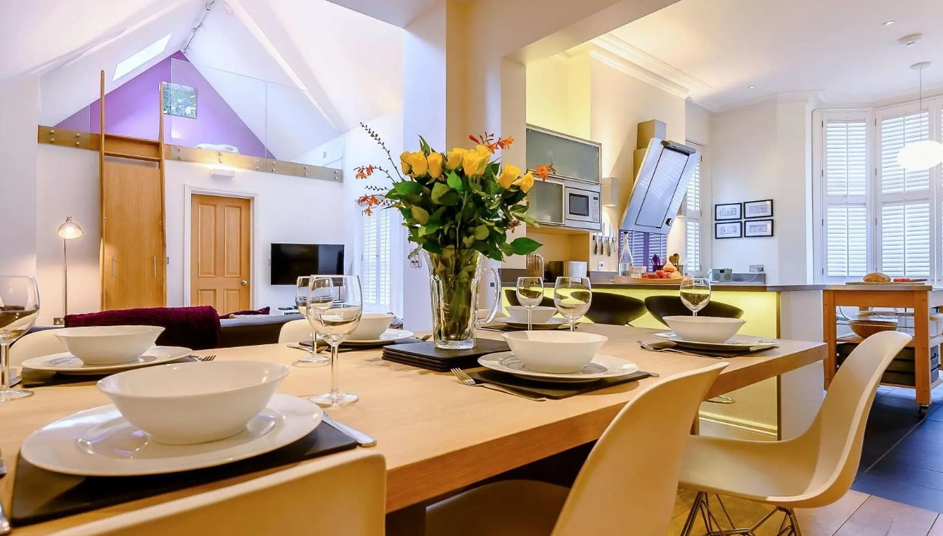 4 Bed In 89258