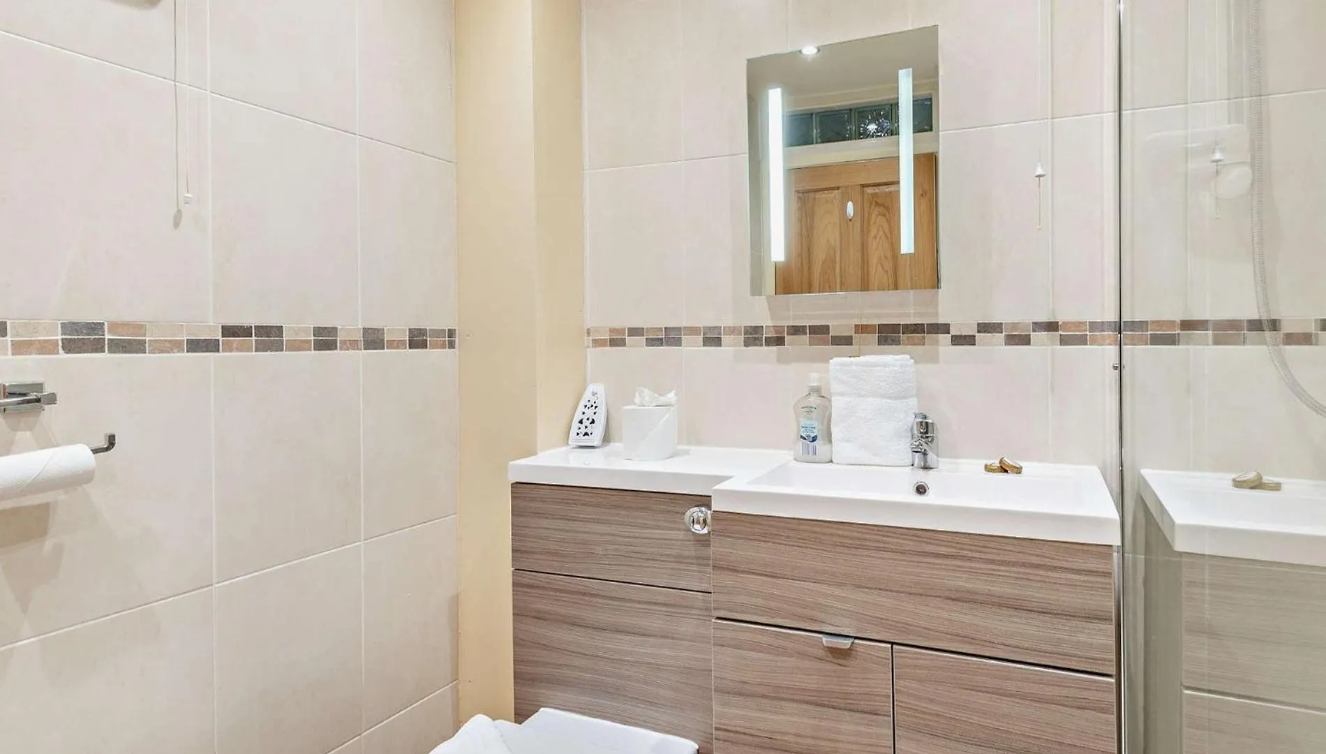 3 Bed In 78852