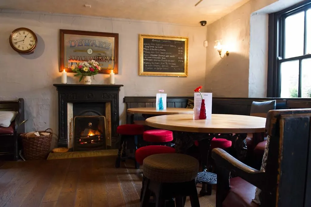 The Hare And Hounds, بيت ريفي Levens