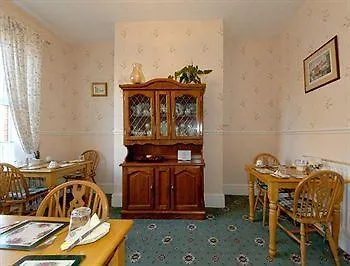 Oda ve Kahvaltı Cherry Grove 4*