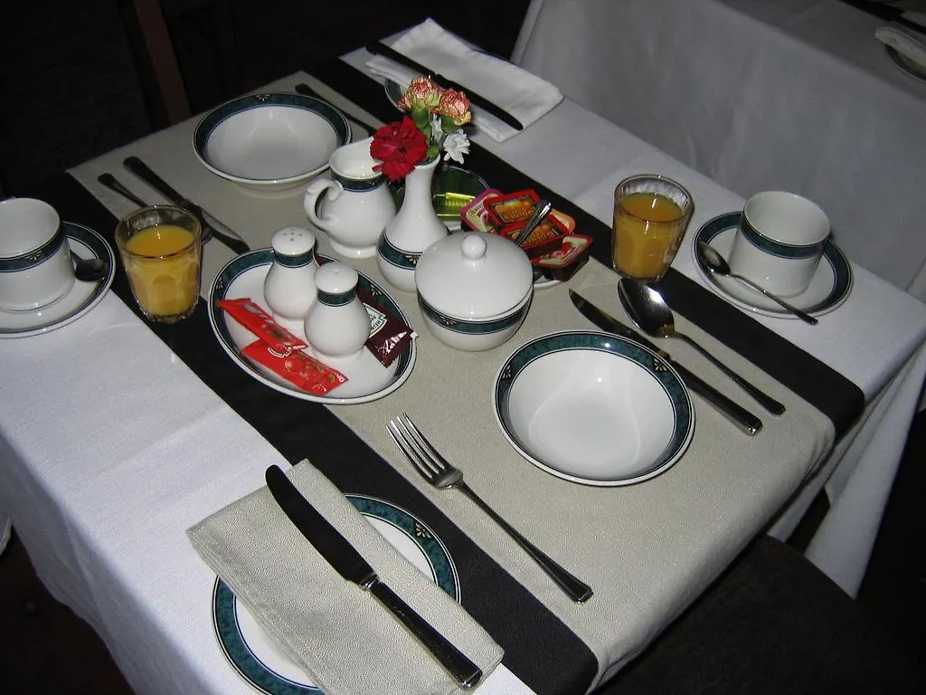 Mylne Bridge House 4* Windermere