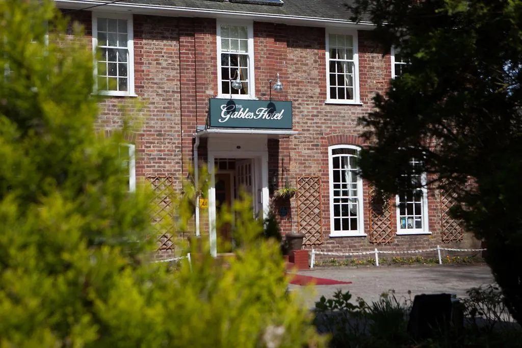 Hotel The Gables 3*