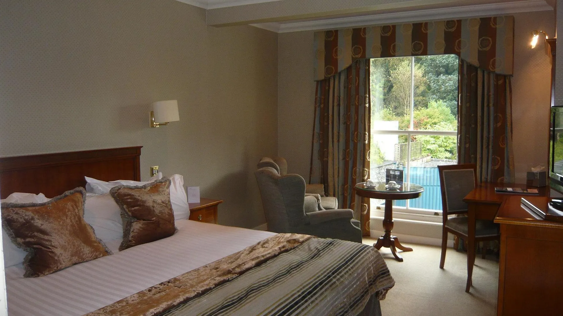 And Hotell 4*