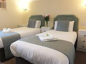 Holmlea Exclusively For Adults Guest house 3*