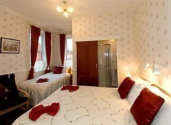 Oda ve Kahvaltı Cherry Grove 4*