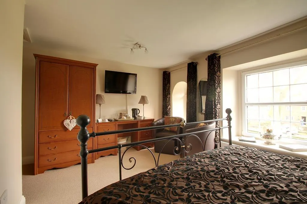Laurel House Bed & Breakfast