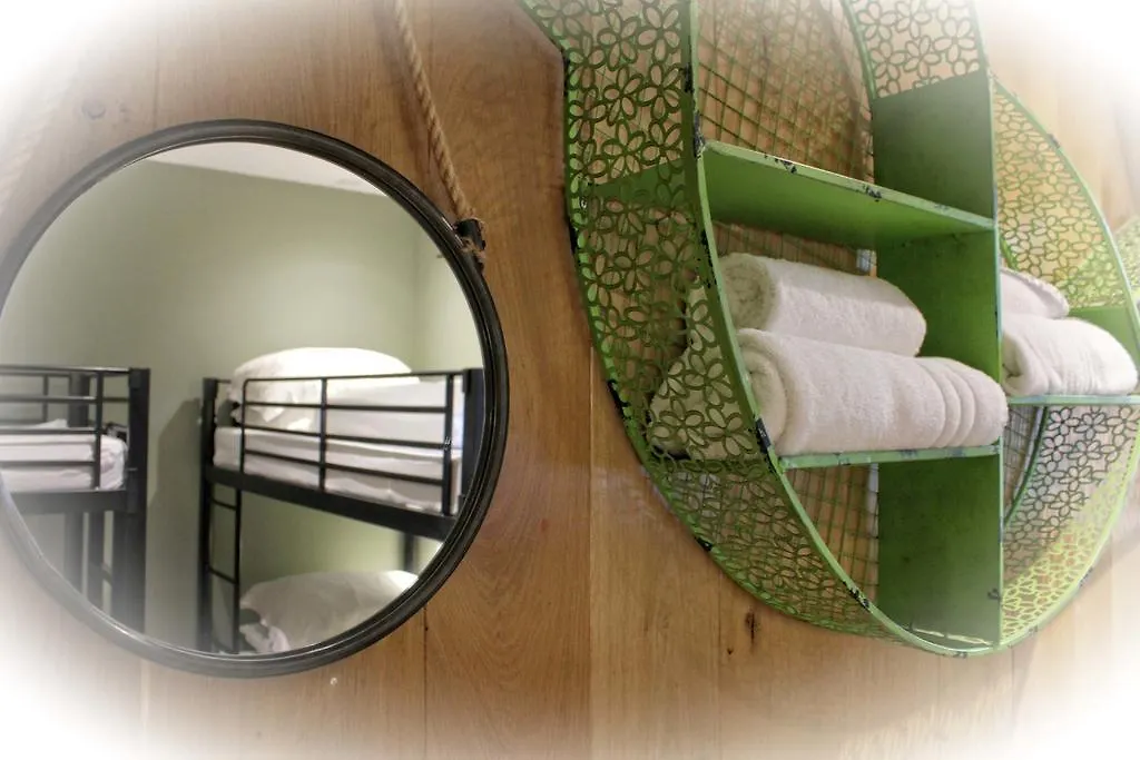 Aparthotel Lumely Fee Bunkhouse Kendal