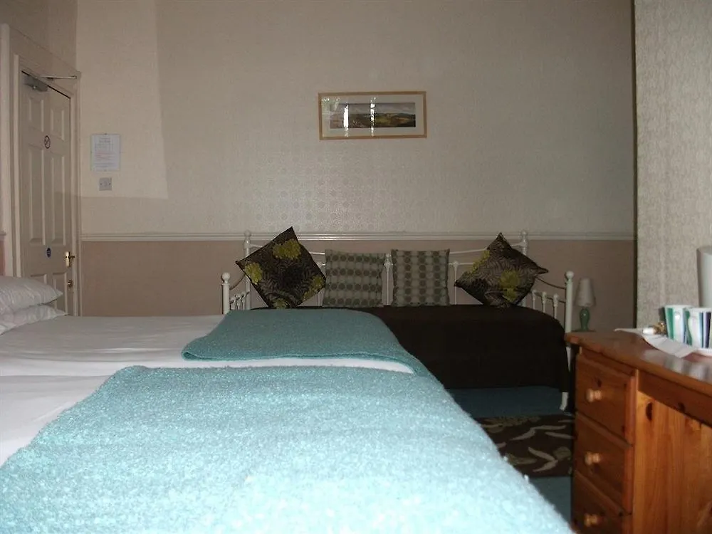 Townhouse Bed & Breakfast 4*