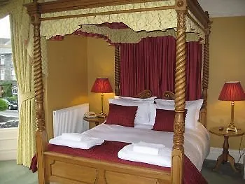 Stonegarth Hotel