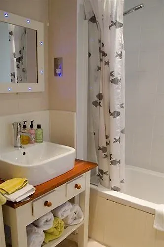 Hotel Lakes End Country 4*