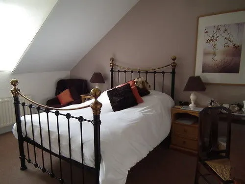 Archway 4*
