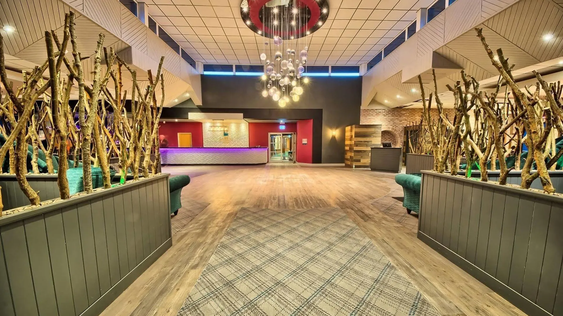 Hotel Greens At