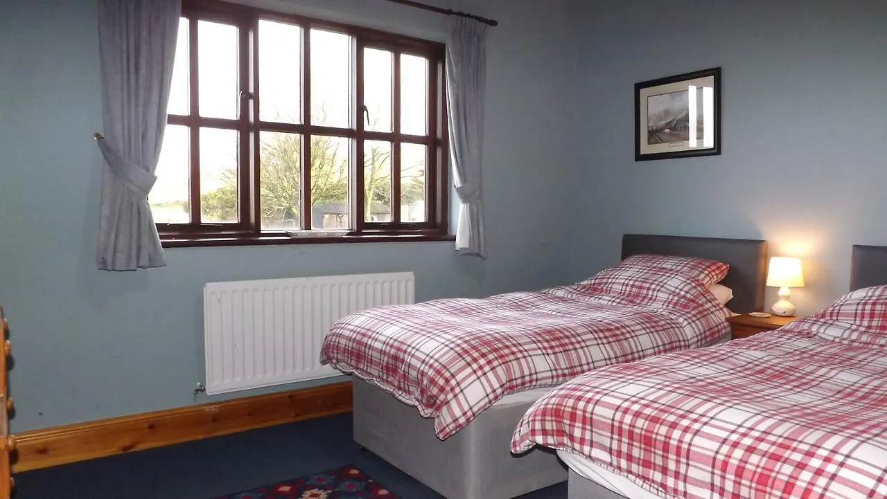 Bed and Breakfast Chestnuts 3*
