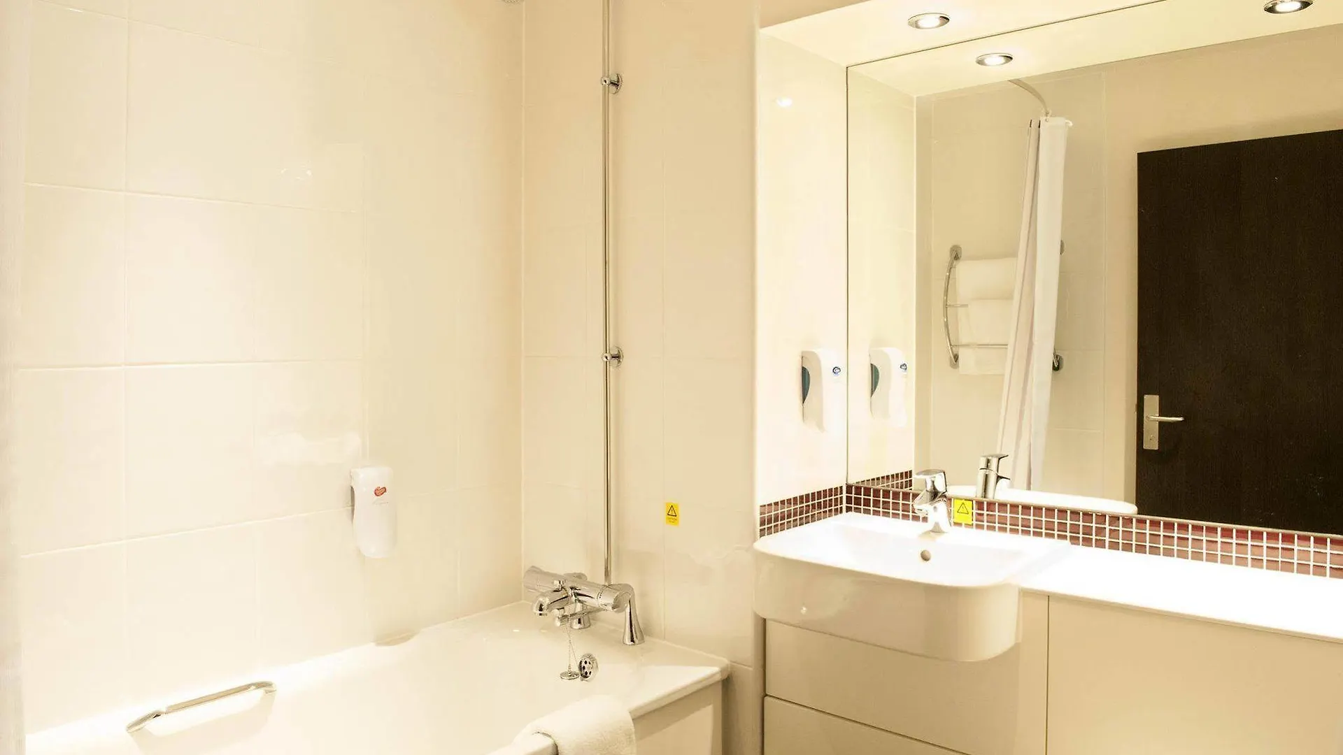 Hotel Premier Inn Barrow In Furness