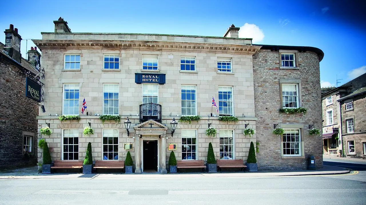 The Royal 3*