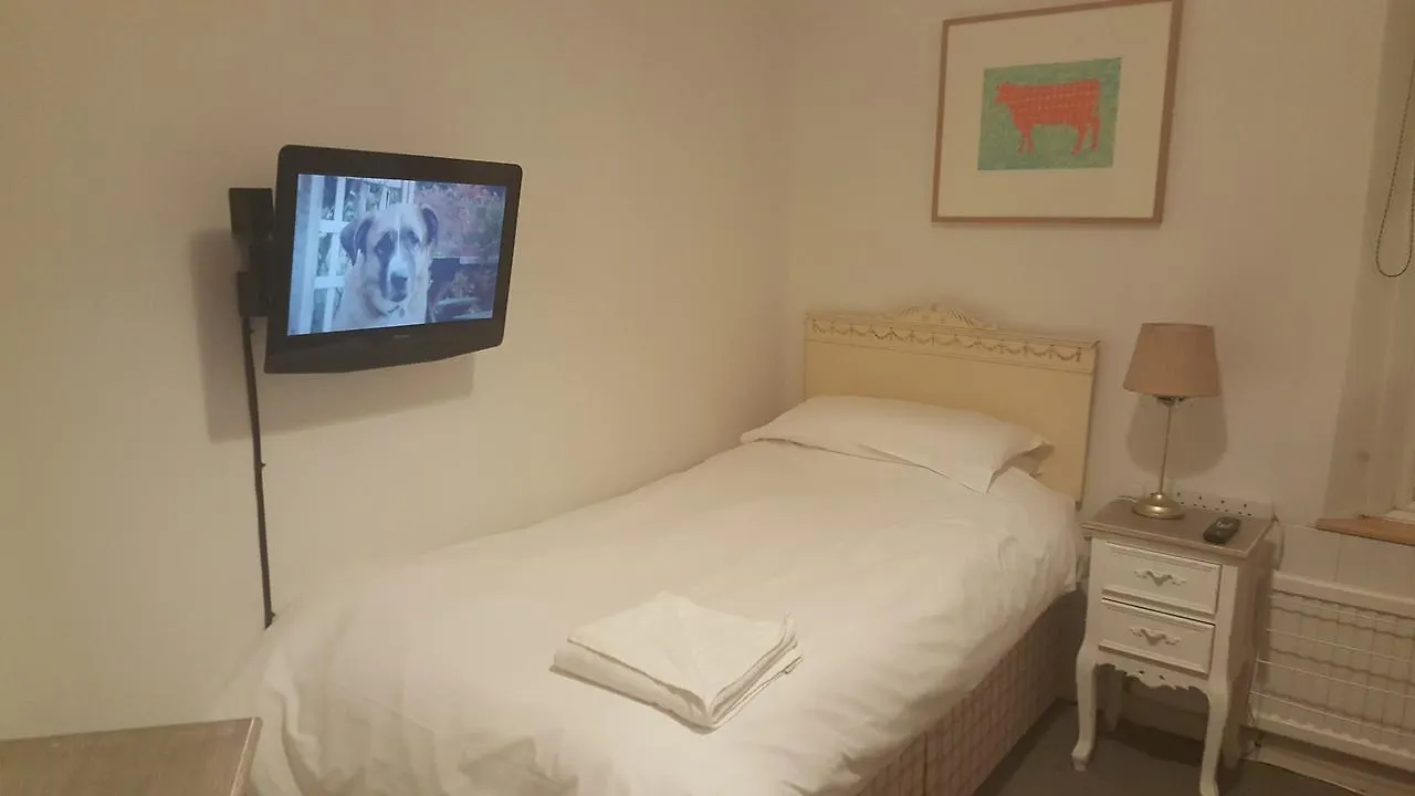 Maindee 3* 巴罗弗内斯