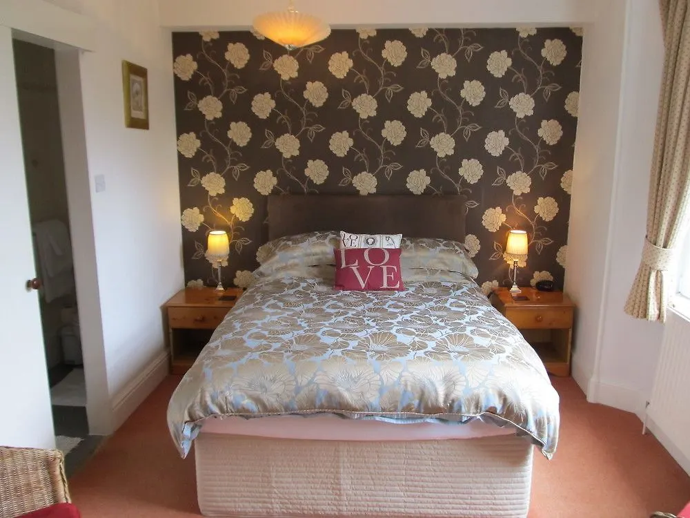 Guest house Broadlands (adults Only) 3*