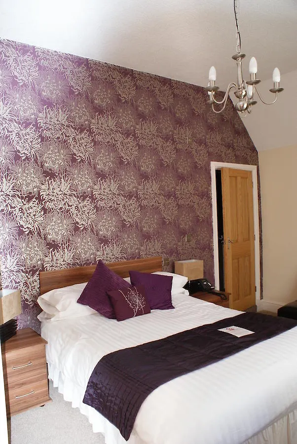 Chequers 4* Dalton in Furness