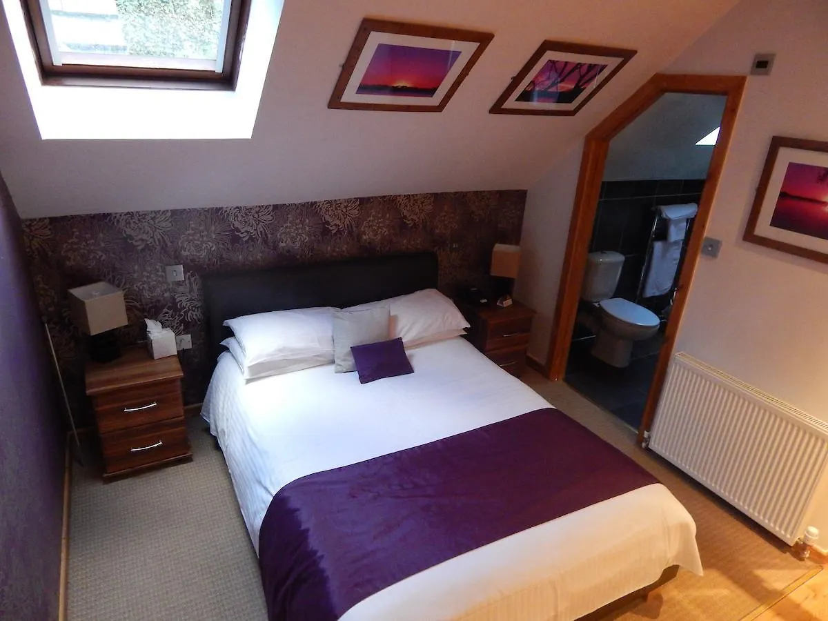 Hotel Chequers 4*